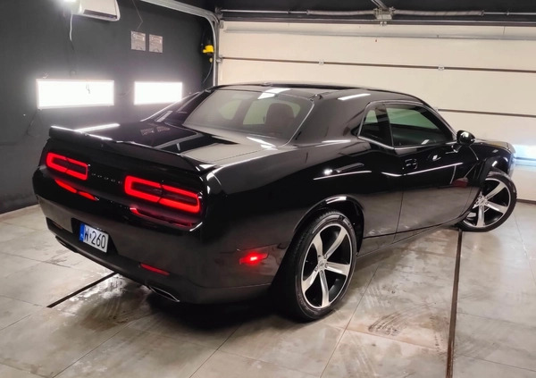 Dodge Challenger cena 135000 przebieg: 25980, rok produkcji 2019 z Radom małe 781